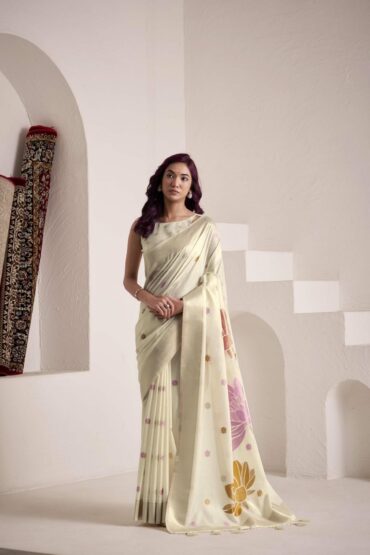 Woven Cotton Saree with Classic Zari Border