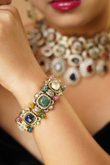 Statement Kada ? Sabya-Inspired Jewel of Legacy