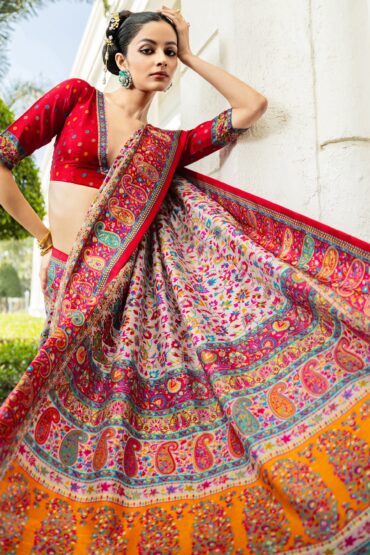 Multi Printed Silk Blend Saree With Unstitched Blouse Piece