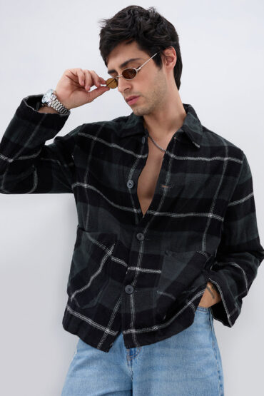 Black Flannel Plaid Checks Oversized Double Pocket Cropped Shacket