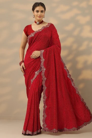 Aentic Red Bandhani Printed Silk Blend Saree with Blouse Piece