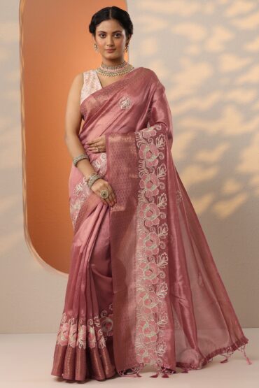 Peach Embroidered Silk Blend Saree With Unstitched Blouse Piece