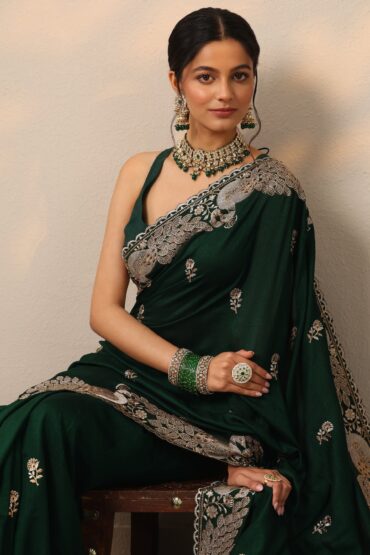 Green Embroidered Silk Blend Sarees With Unstitched Blouse Piece
