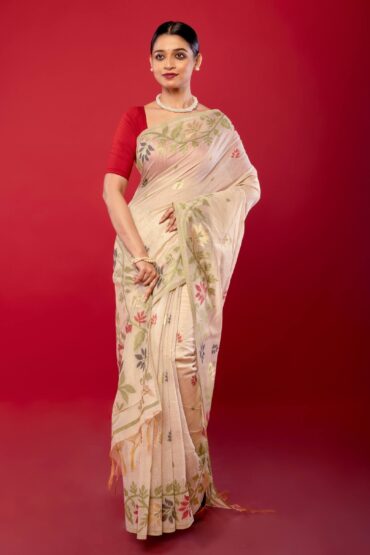 Pure Cotton White Jamdani Saree with Floral Motifs