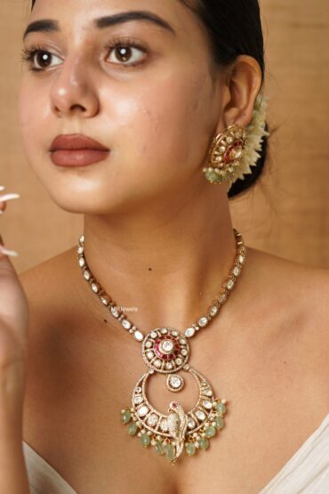 Stunning Statement Bird Pendant set with matching earrings