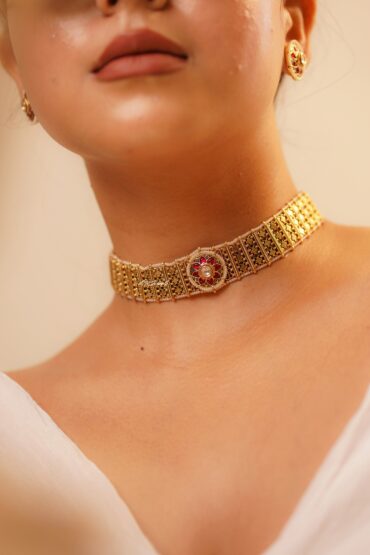 Antique Gold Chandanhaar Choker | Vilandi Band Choker