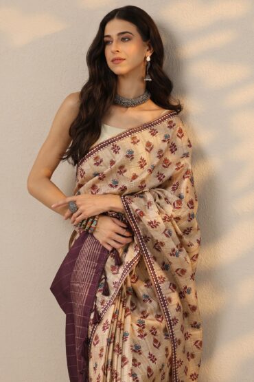Beige Ikkat Printed Silk Blend Saree With Unstitched Blouse Piece