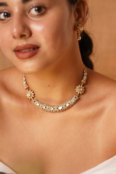Aarohi Floral Kundan Choker Set