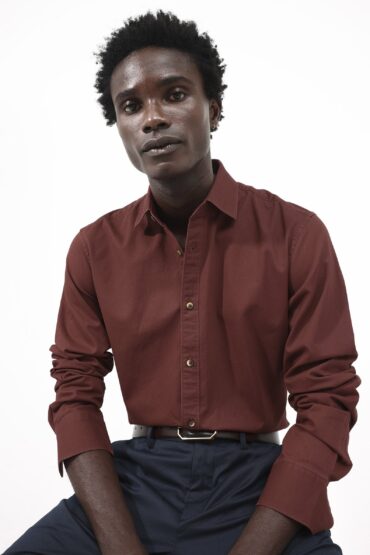 Aentic Men's Arlet Red Cotton Plain Regular Fit Full Sleeve Collared Shirt