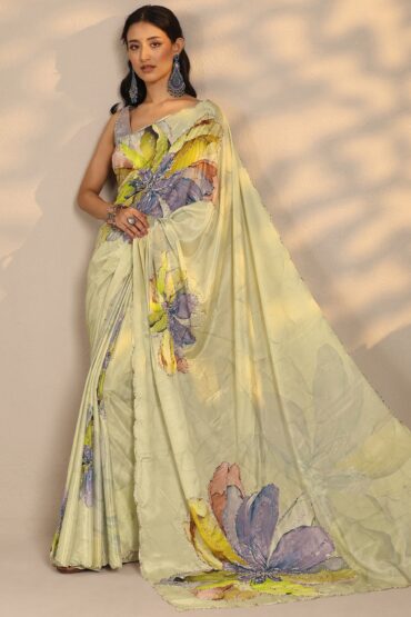 Green Printed Silk Blend Saree With Unstitched Blouse Piece