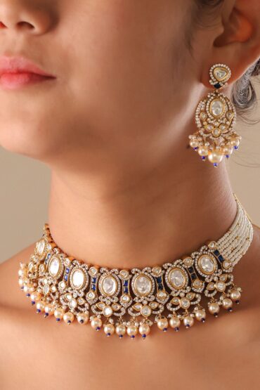 Meher-e-Riva Kundan Pearl Choker Set (With Maang Tikka)