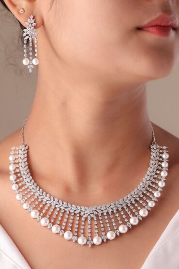 Ivory Celeste Diamondette Necklace Set