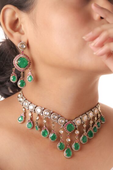 Emerald Dewdrop Polki Fringe Choker Set