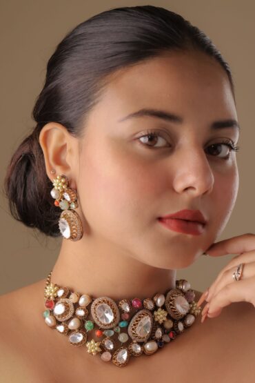 Meher-e-Riva Navratna Kundan Choker Set