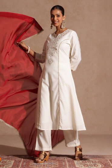 Aentic Women's Off White Chanderi Silk Zari Embroidered Gold Printed A-line Kurta Set