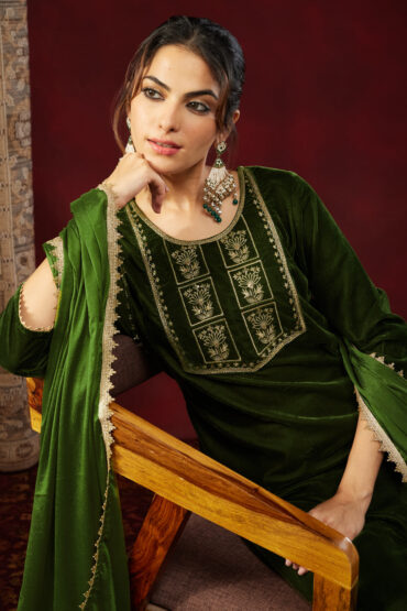 Aentic Women's Olive Green Velvet Zari Yoke Embroidered Straight Kurta Set