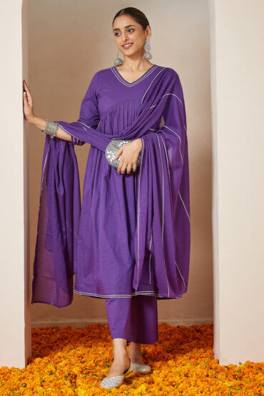 Aentic Women's Purple Pure Cotton Embellished A-line Kurta Set