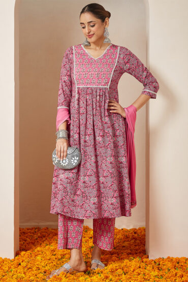 Aentic Women's Pink Pure Cotton Floral Printed A-line Kurta Set