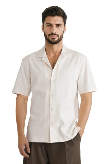 Aentic Men's Kelos Ss Off White Cotton Blend Plain Boxy Fit Half Sleeve Cuban Collar Shirt