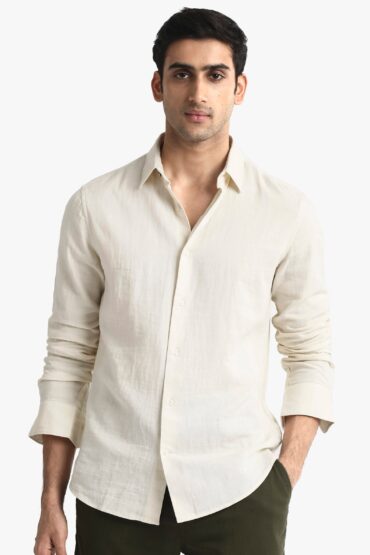 Aentic Men's Layerr-2 Off White Cotton Plain Regular Fit Full Sleeve Collared Shirt