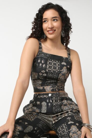 Strappy Printed Crop Top