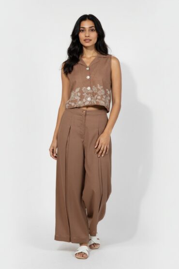 Lapel Collar Sleeveless Crop Top