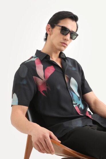 Aentic Men's Oqen Black Viscose Fabric Half Sleeve Spread Collar Regular Fit Floral Print Shirt