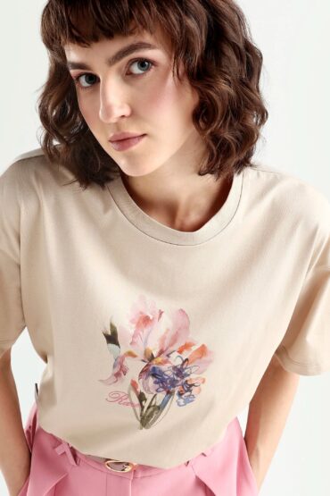 Rareism Women's Zone Beige Cotton Blend Half Sleeve Boxy Floral Print T-Shirt