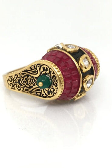 Ruby designer Ring