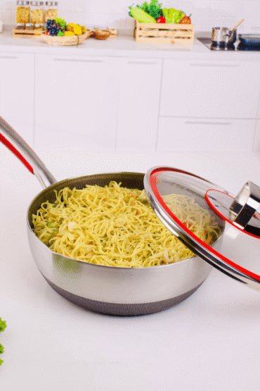 Stainless Steel Multifunctional Honeycomb Deep Frying Pan with Lid(24cm)