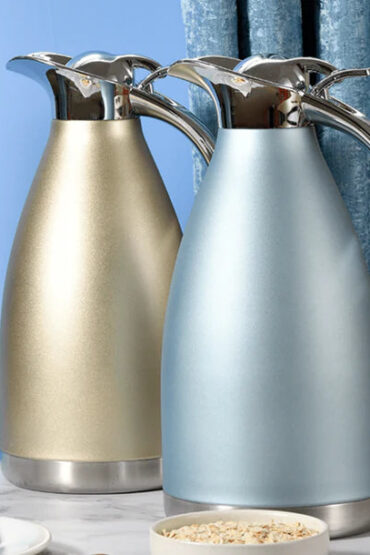 Double-Layer Stainless Steel Bottle with Vacuum Sealed Lid (2L)