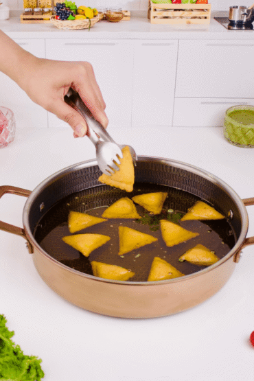 Multi-Purpose Copper Core Honeycomb Cooking Pot With Lid (26cm)